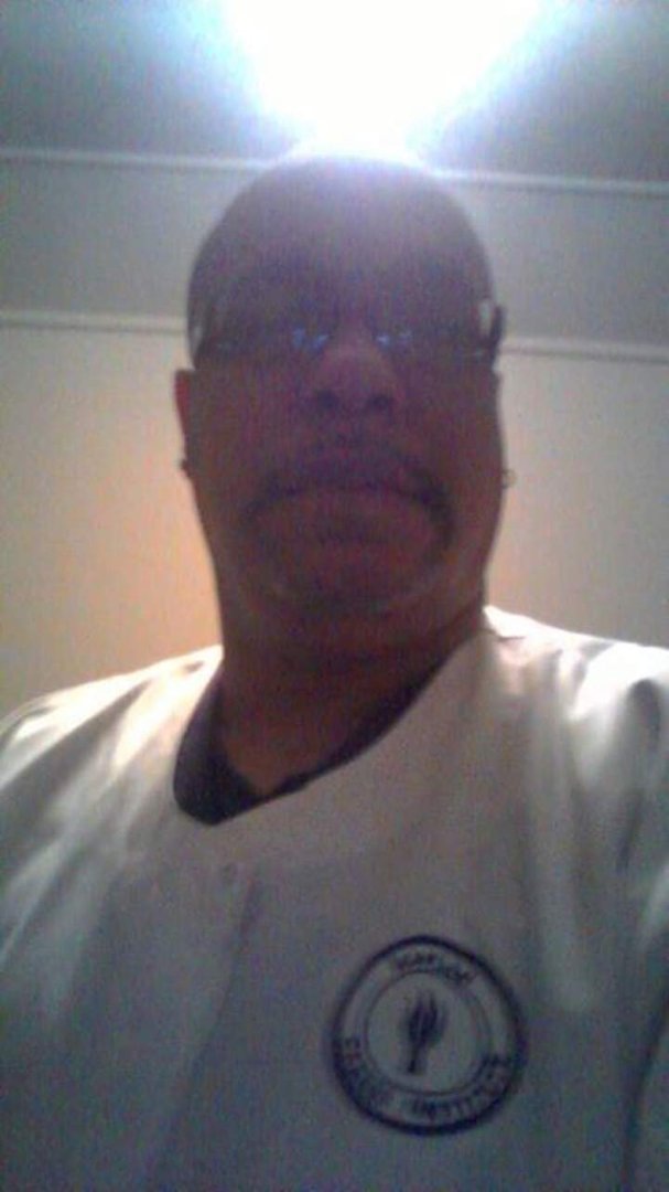 Larohn Allen's album, Mobile Uploads
