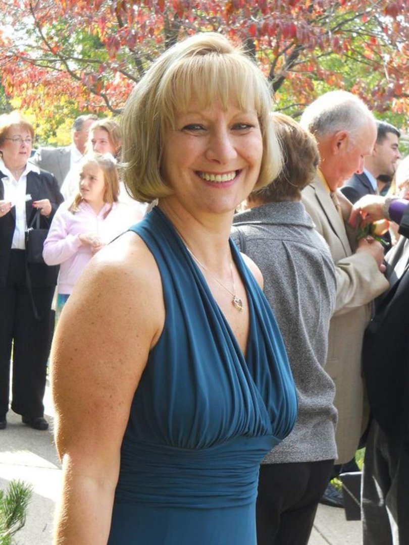 Donna Schmidt's album, Profile Pictures