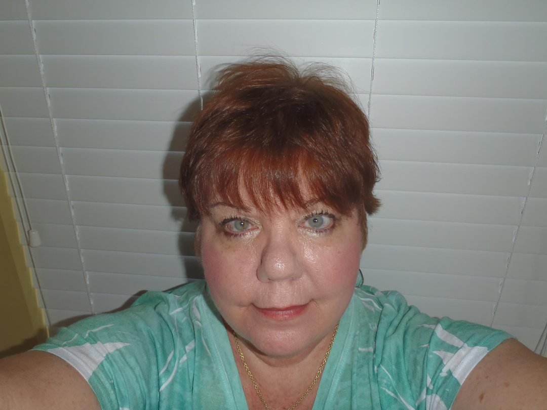 Sharon Parish's album, Profile Pictures