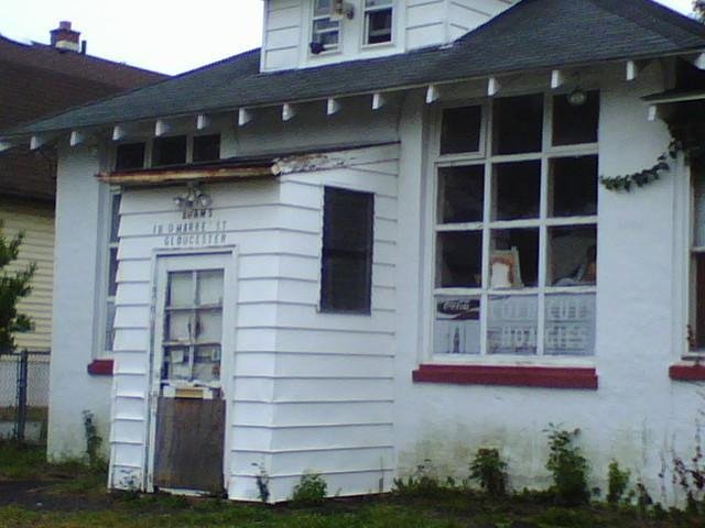 Thomas Young's album, Mobile Uploads