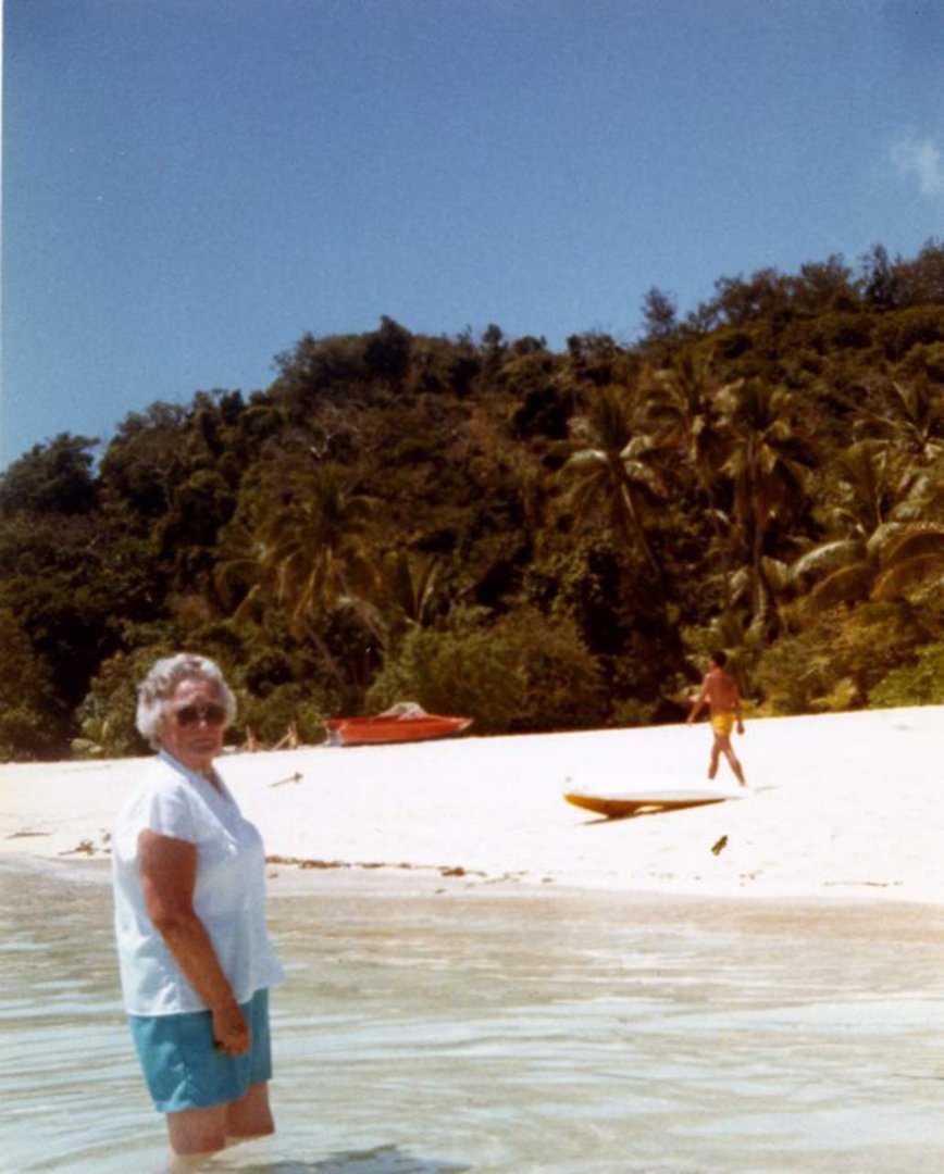 Robert Thomas' album, Viola and Ramona's Trips