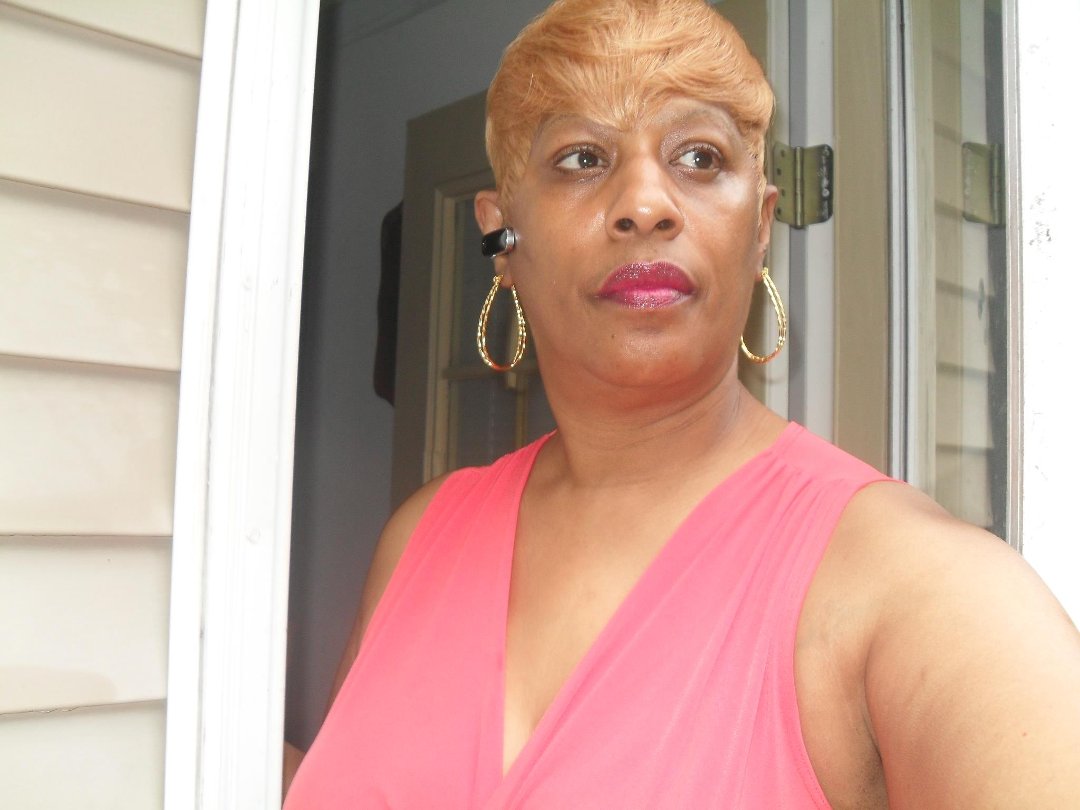 Roberta Mention's album, Profile Pictures