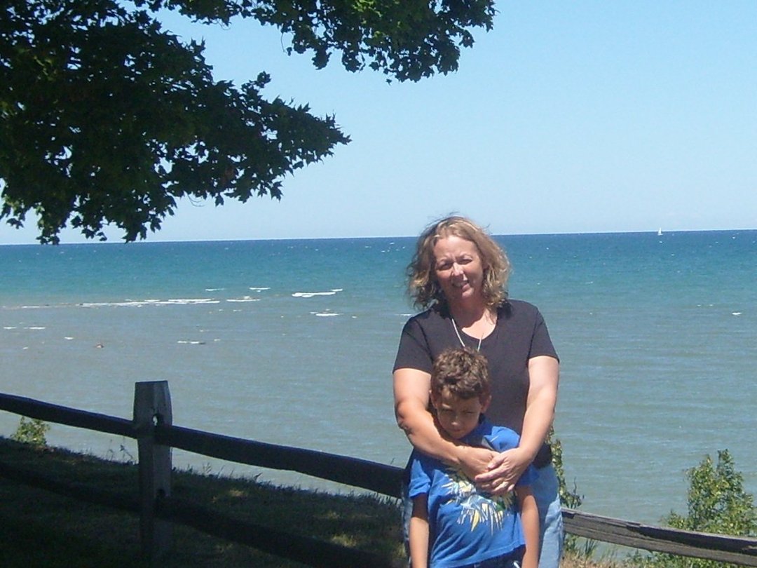 Sandra Nader's album, Profile Pictures