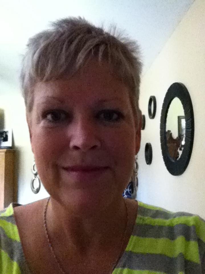 Rose Leahy's album, Profile Pictures