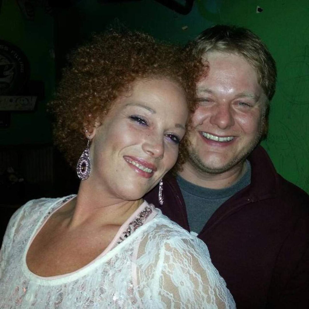 Amber Betts' album, Profile Pictures
