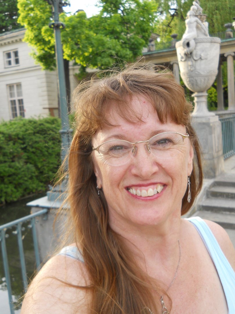 Nancy Marcet's album, Profile Pictures