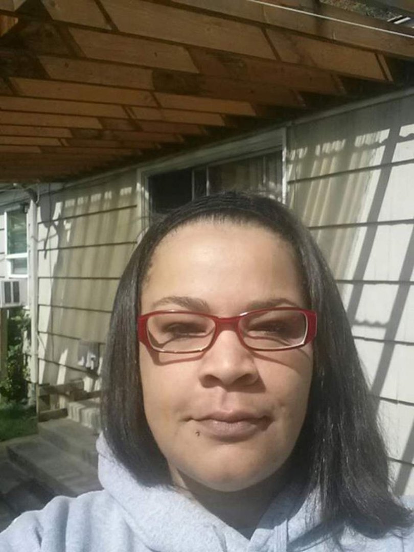 Cassi Darnell's album, Mobile Uploads