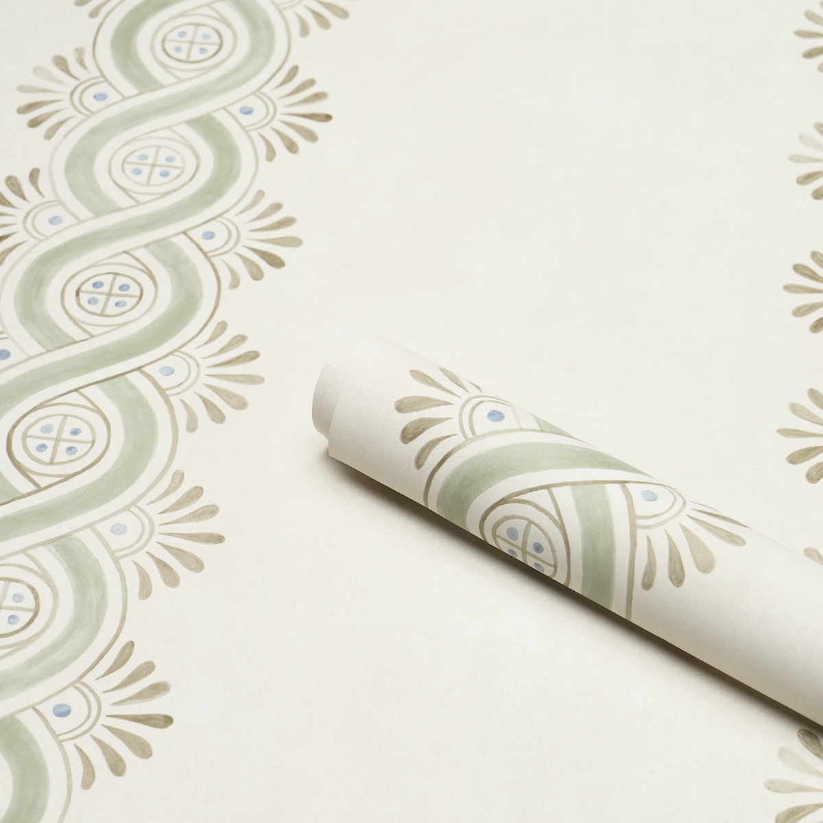 LEONIDIS STRIPE gallery 3