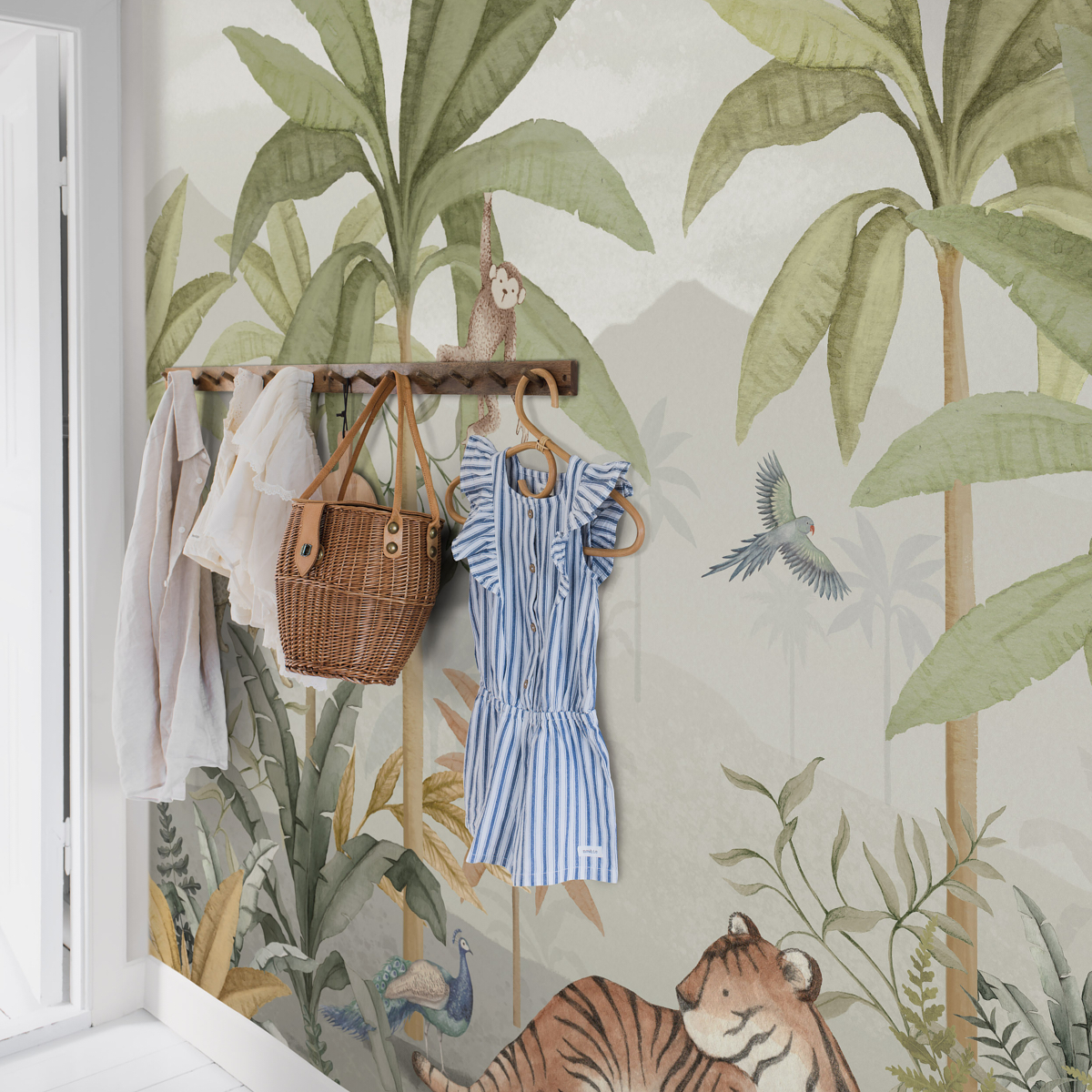 WILD JUNGLE MURAL gallery 1