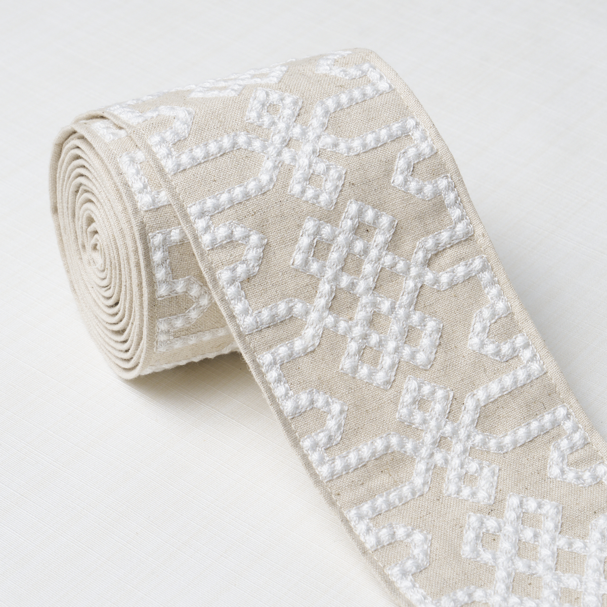 Knotted Trellis Tape
