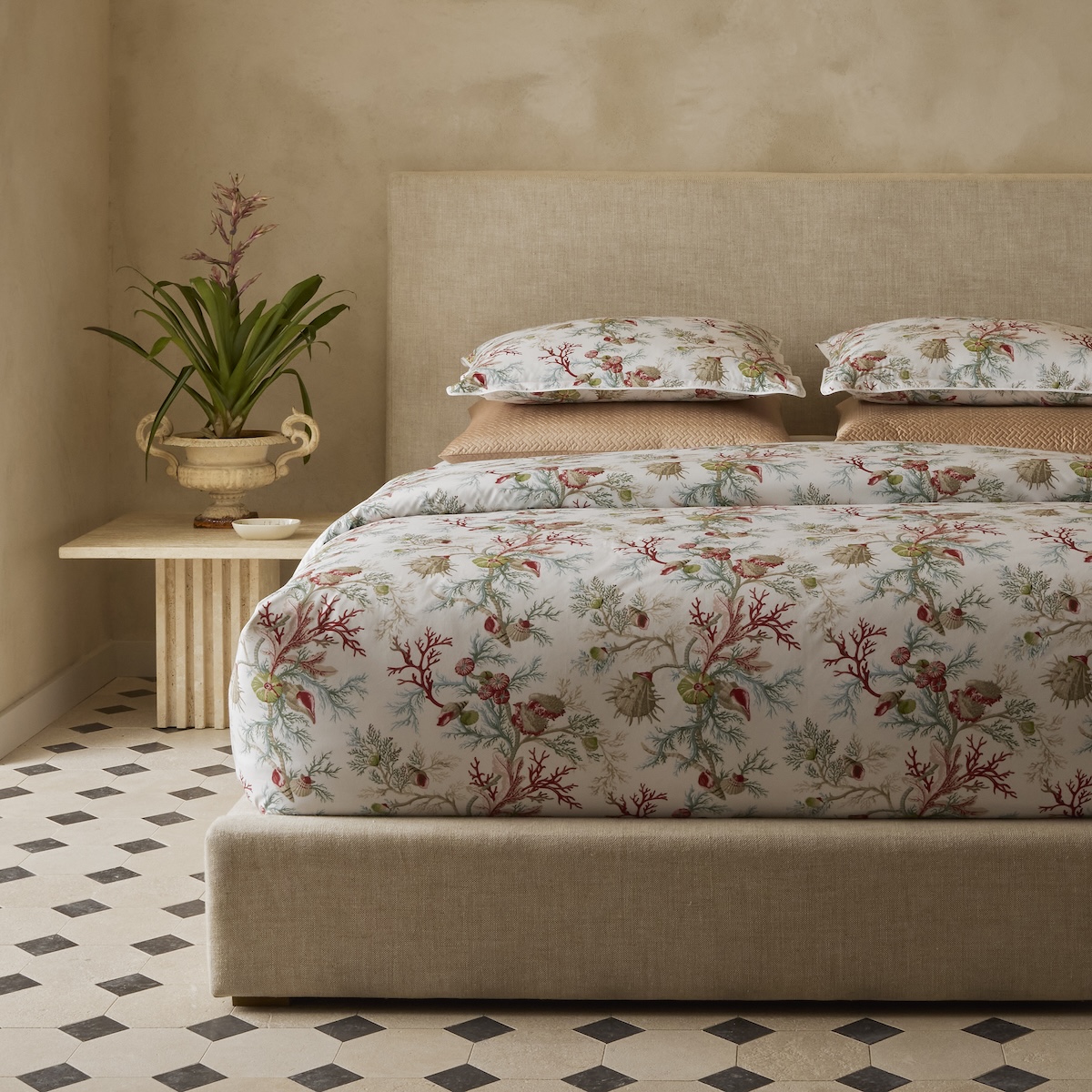 Del Tesoro Pillowcases