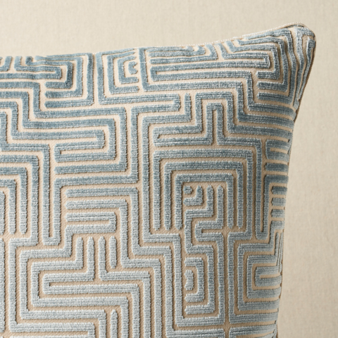 Lisboa Velvet Pillow