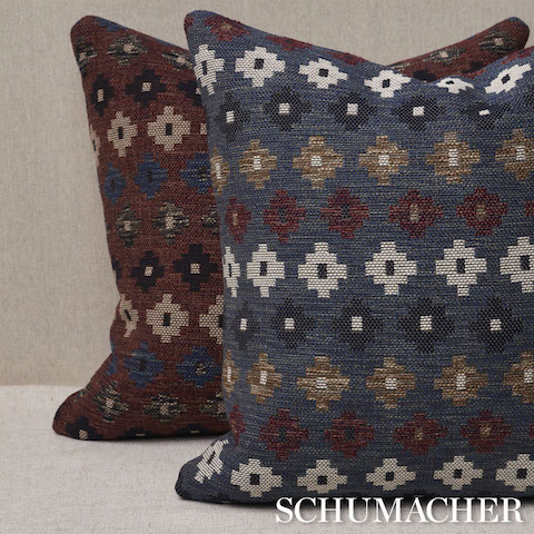 Ayumi Performance Pillow