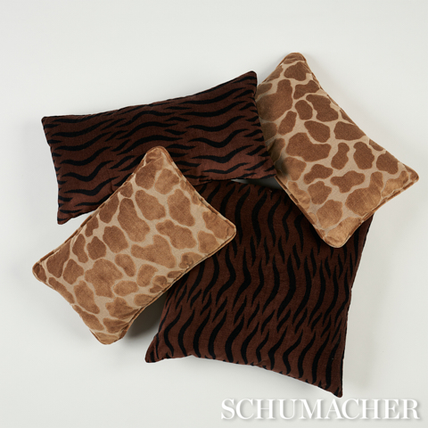 Giraffe Velvet Pillow