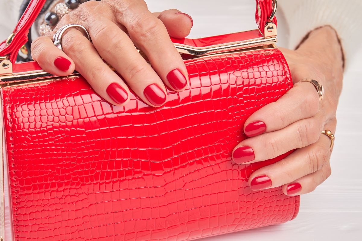 Spring Nail Tips: How to Coordinate Your Nails with Your Spring Outfits | 3. What accessories will you be donning? 3. What accessories will you be donning?