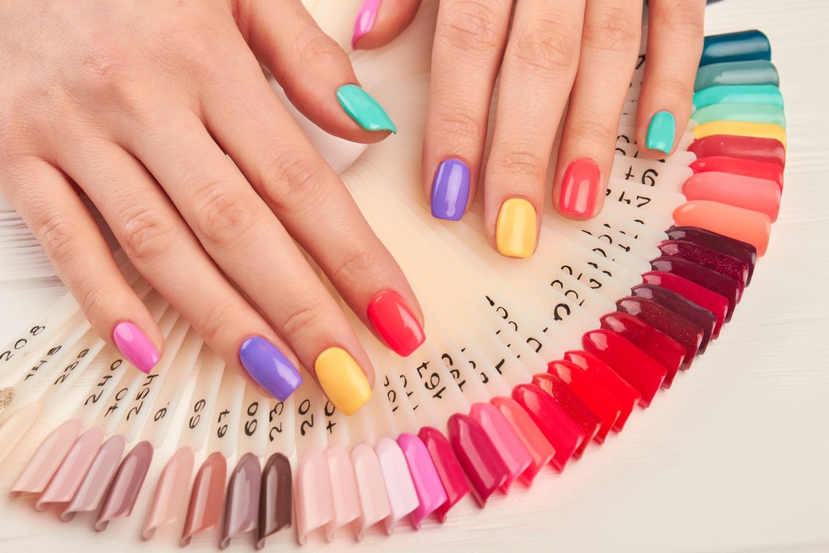Tips for Coordinating Your Spring Outfits and Your Nails | 1. Which Colors Should You Choose? 1. Which Colors Should You Choose?