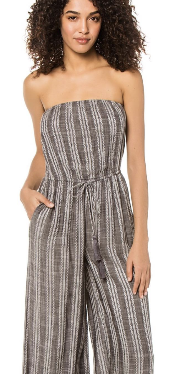 3 Spring-Ready Pieces To Spice Up Your Spring Wardrobe | 3. Elan Strapless Jumper 3. Elan Strapless Jumper
