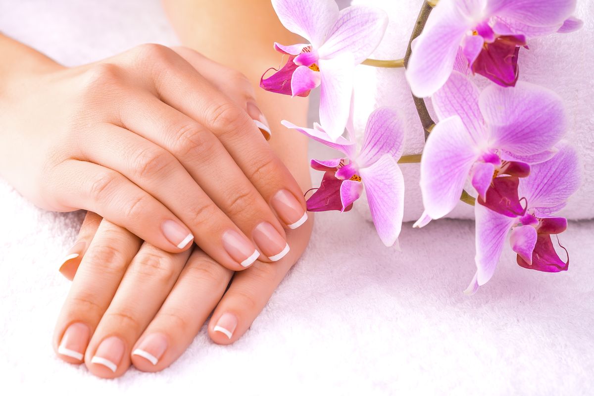 How To Coordinate Your Nails With A Spring Outfit | Try The Basics Try The Basics