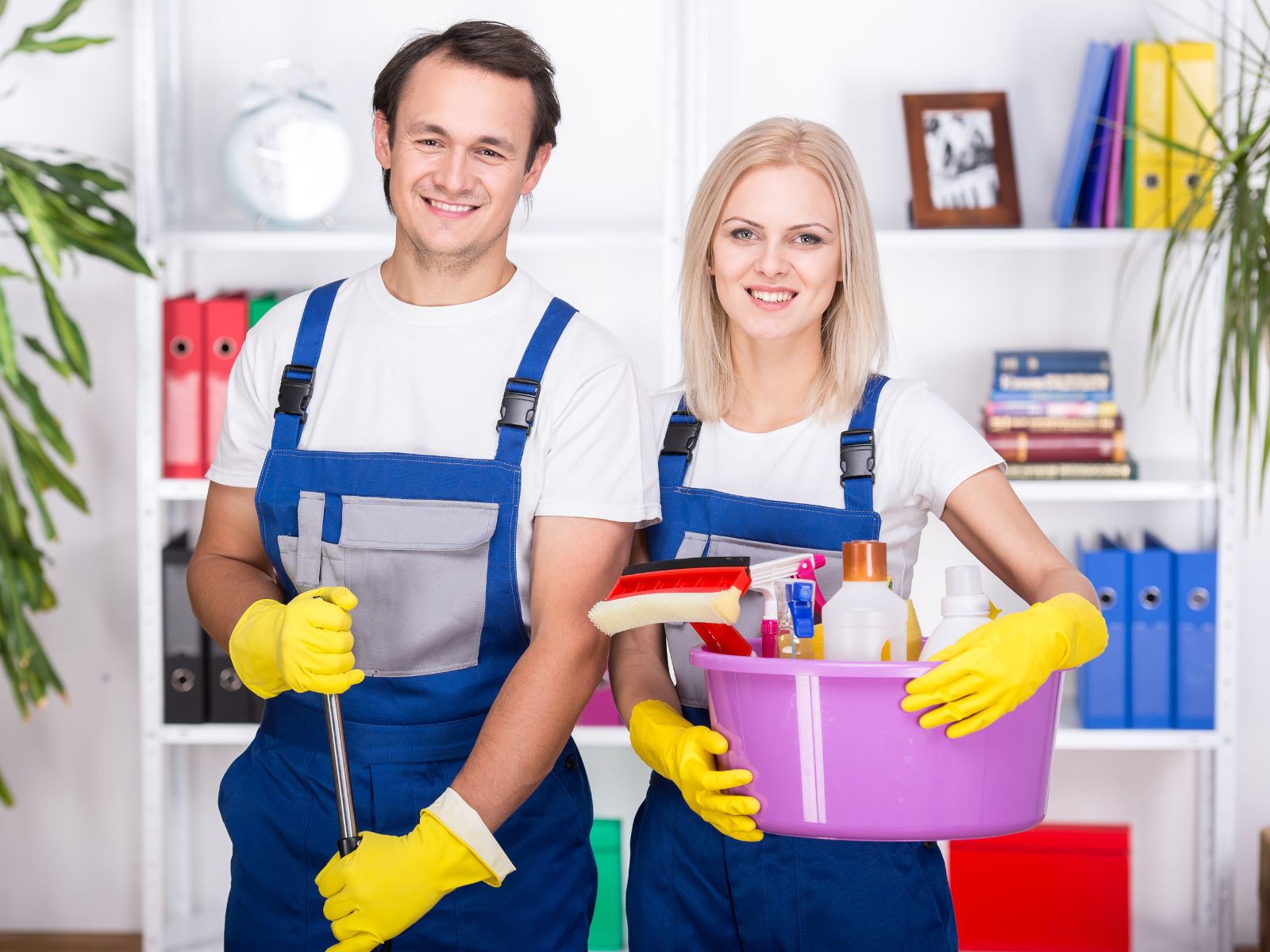 What is a cleaning checklist