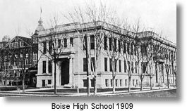 A black and white photo shows Boise High School in 1909.