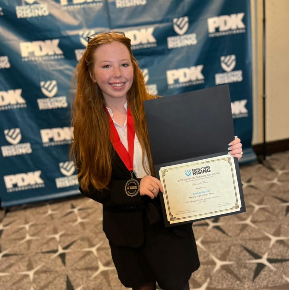 Sienna Carter National Silver Medalist 2022 JV Impromptu Speaking