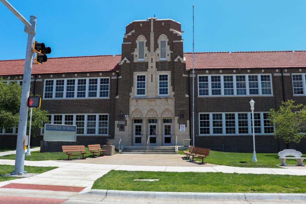 Dodge City Public Schools About Us