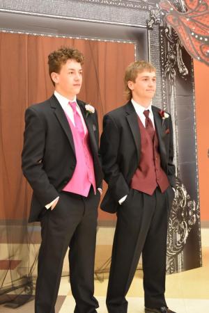 Prom orgiateini tyttöjen märkä pillua