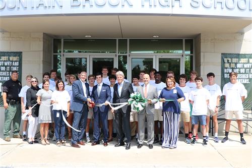Photo of the ribbon cutting ceremony 