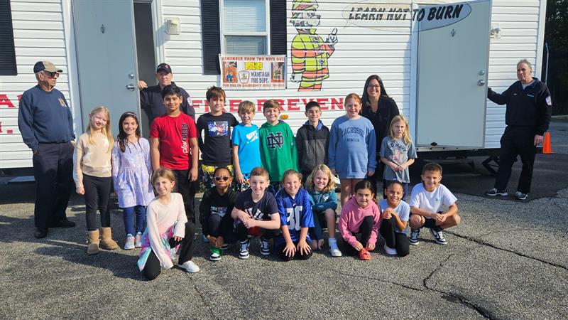 Student group photo with Wantagh Fire Department