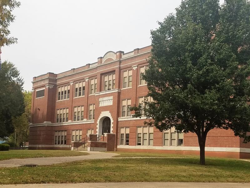 Iola USD 257 Schools