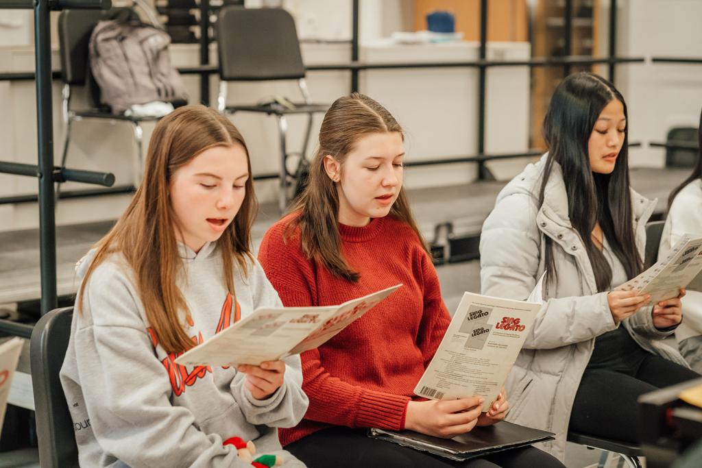 WHS students practice singing