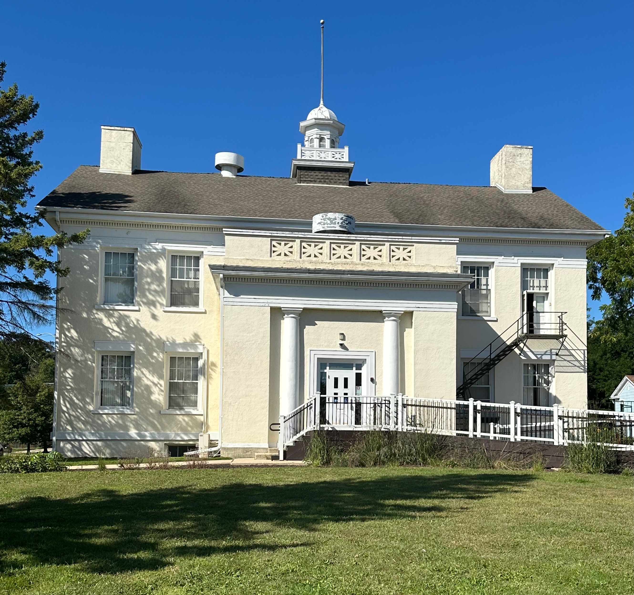 FRC located in Lincoln School 