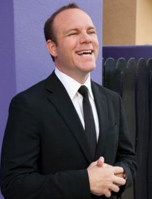 Tom papa se