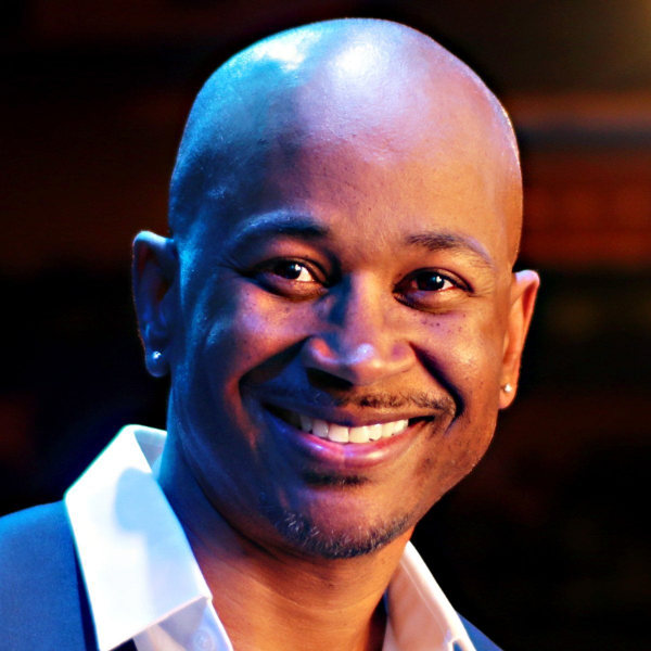  Kivi Rogers Headshot