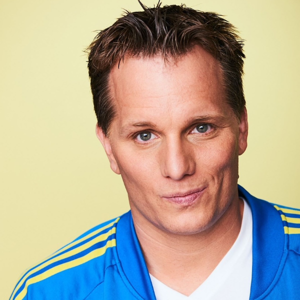 Adam Hunter Headshot