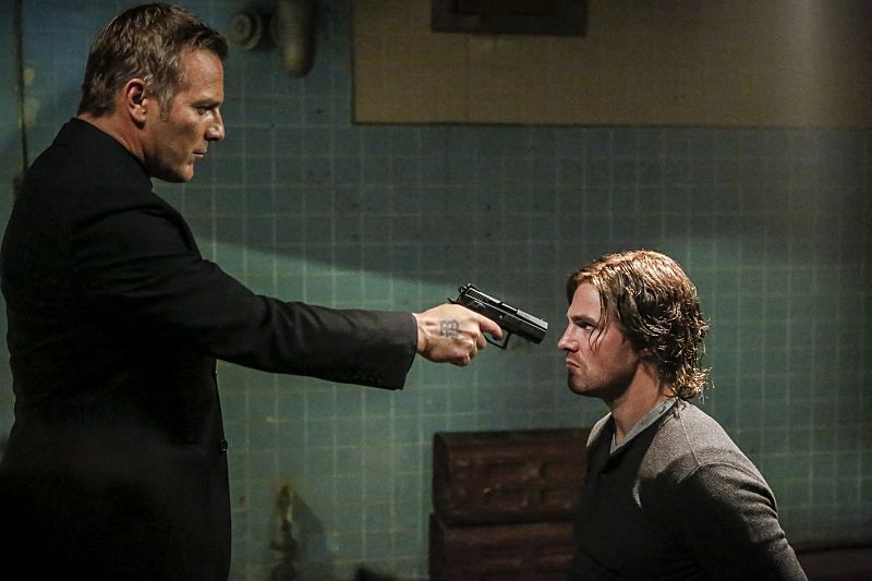 Arrow -- "Legacy" -- Image AR501c_0026b --- Pictured (L-R): Mike Dopud as Viktor and Stephen Amell as Oliver Queen Arrow -- "Legacy" -- Image AR501c_0026b --- Pictured (L-R): Mike Dopud as Viktor and Stephen Amell as Oliver Queen -- Photo: Bettina Strauss/The CW -- é 2016 The CW Network, LLC. All Rights Reserved.