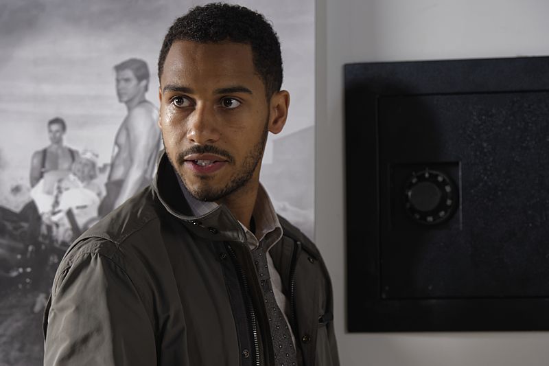 “The Veteran in a New Field” - The city is in a panic after the SBK’s accomplice strikes again. As Alison enlists Brady's help to clear her name and find the real culprit, Tessa suspects that Madeline knows more than she's letting on and Cam is forced to make a decision about Sophie's custody of Jack, on AMERICAN GOTHIC, Wednesday, August 24 (10:00-11:00PM, ET/PT), on the CBS Television Network. Pictured: Elliot Knight (Brady Ross). Photo: Ben Mark Holzberg/CBS ©2016 CBS Broadcasting, Inc. All Rights Reserved.