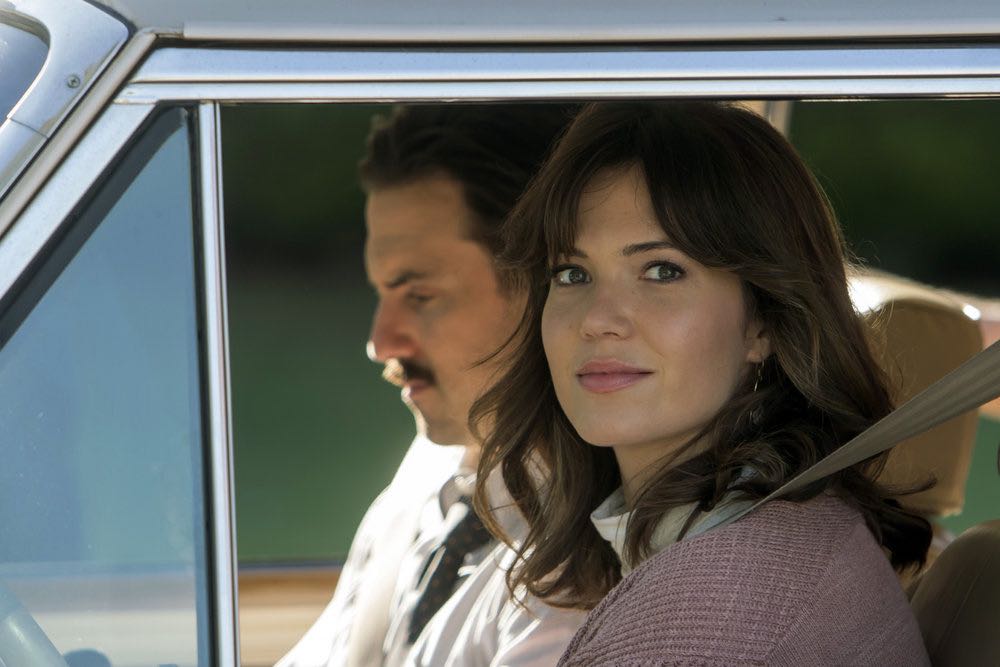 THIS IS US -- "Career Days" Episode 106 -- Pictured: (l-r) Milo Ventimiglia as Jack, Mandy Moore as Rebecca THIS IS US -- "Career Days" Episode 106 -- Pictured: (l-r) Milo Ventimiglia as Jack, Mandy Moore as Rebecca -- (Photo by: Ron Batzdorff/NBC)