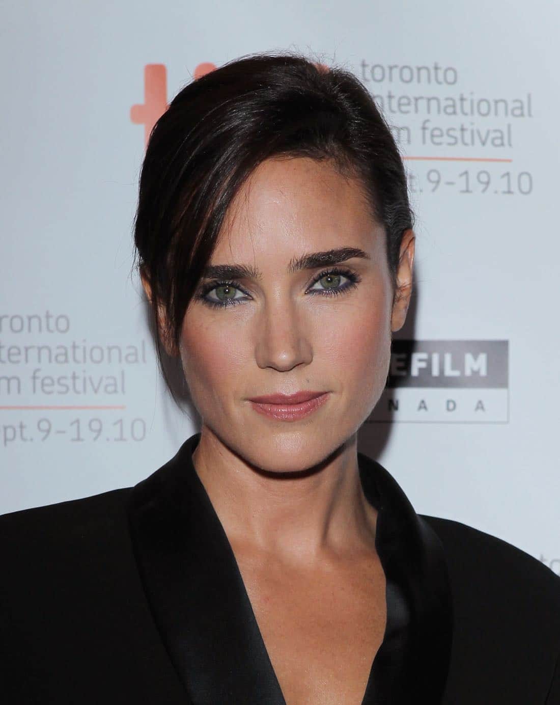 Jennifer Connelly to star in 'Snowpiercer' pilot on TNT Jennifer Connelly to star in 'Snowpiercer' pilot on TNT