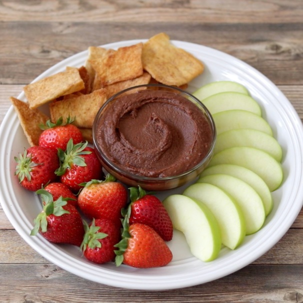 Easy Chocolate Hummus Recipe That Tastes Like Brownie Batter