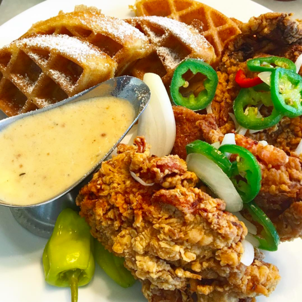 Best Places to Eat at 2 AM in Honolulu