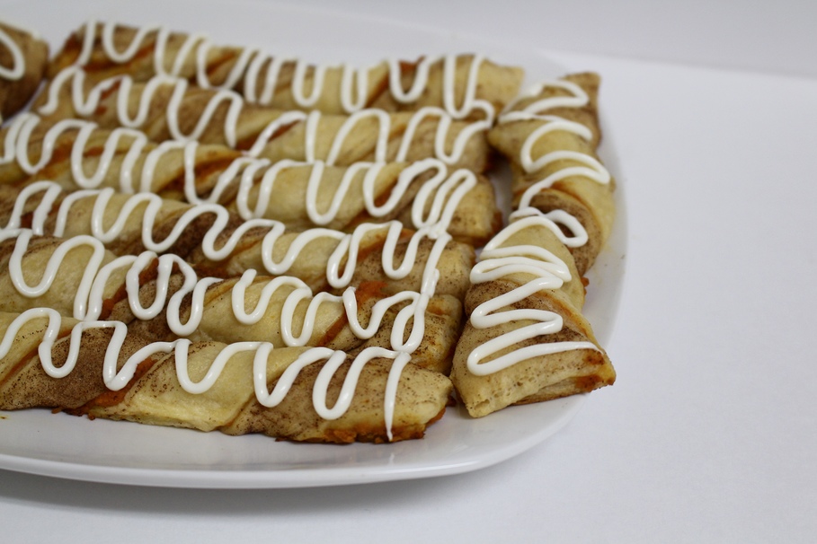 pastry, sweet, cake, cookie, bread, pie, candy