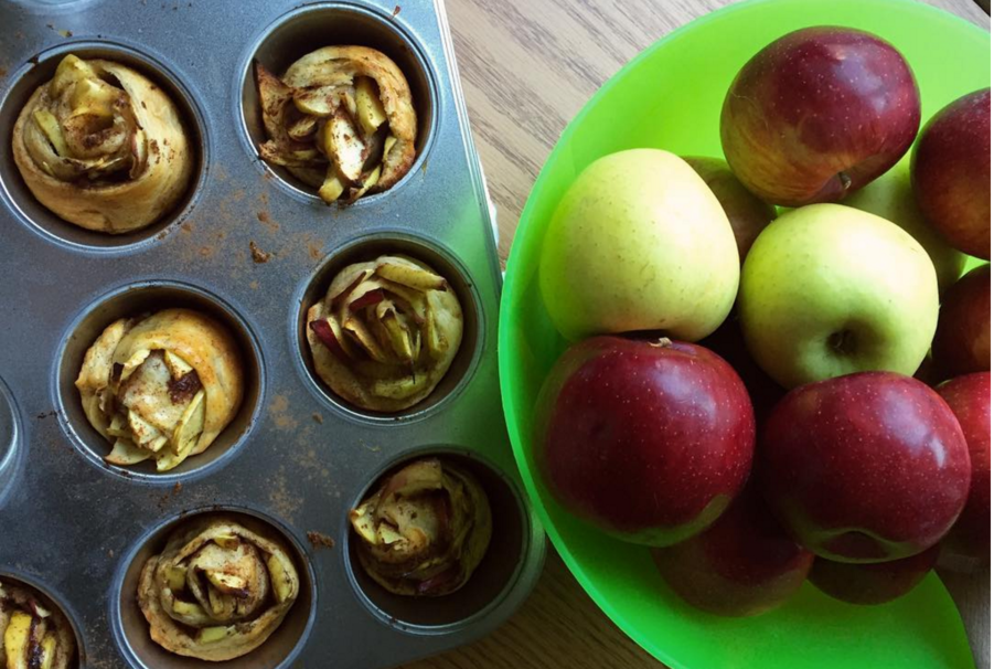 Make Baked Apples 2 Ways Using Your Trusty Muffin Tins