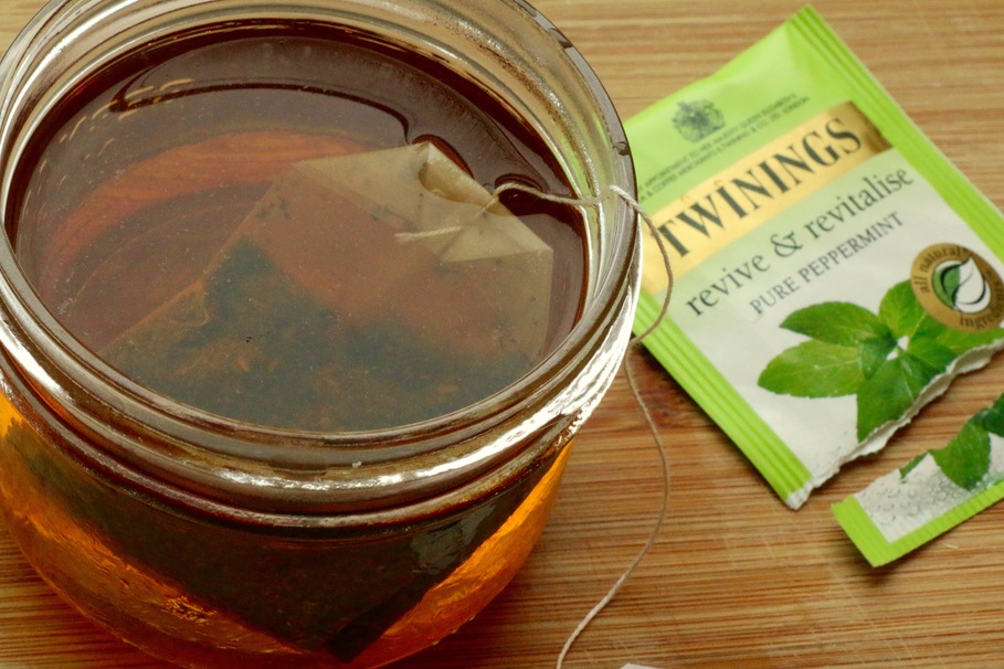 The Health Benefits of Switching Your Starbucks for Peppermint Tea