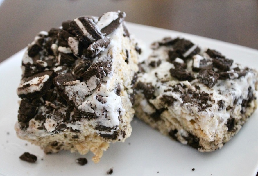 sweet, chocolate, cake, cookie, goody, cream, pastry, candy, chocolate chip cake, dairy product