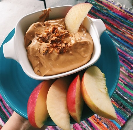 banana, peanut butter, cream, caramel, apple, chocolate