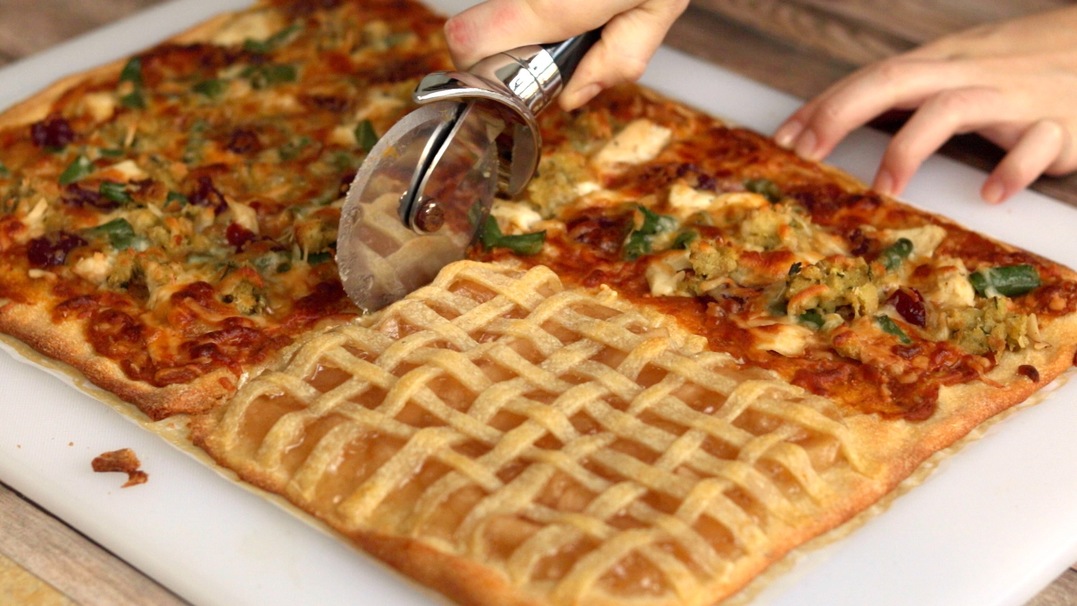 pizza, cheese, crust, pastry, dough, tomato, sauce, pie, mozzarella, meat