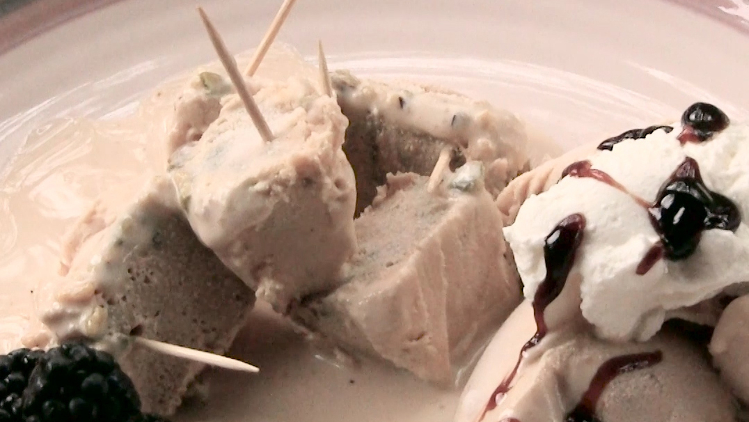 milk, cake, sweet, dairy product, chocolate, cream