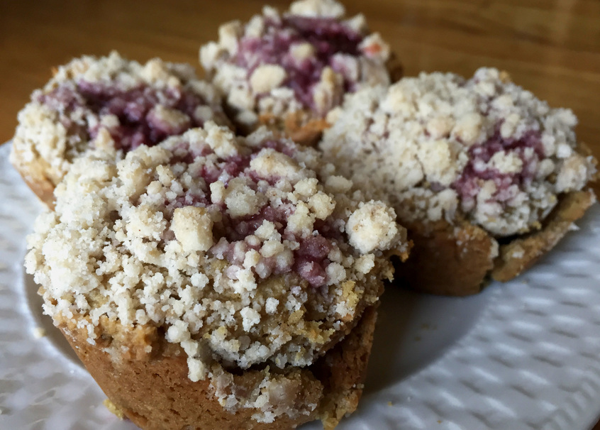 pastry, candy, cookie, goody, cake, sweet, chocolate