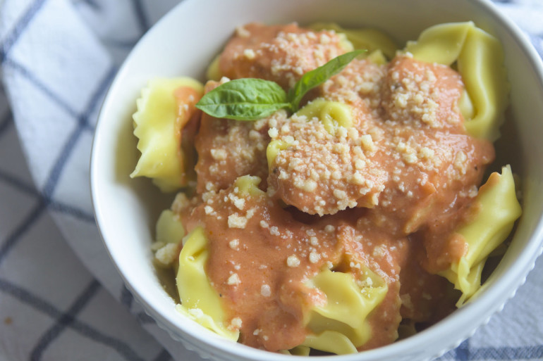 How to Turn Your Leftover Vodka Into Pasta Sauce